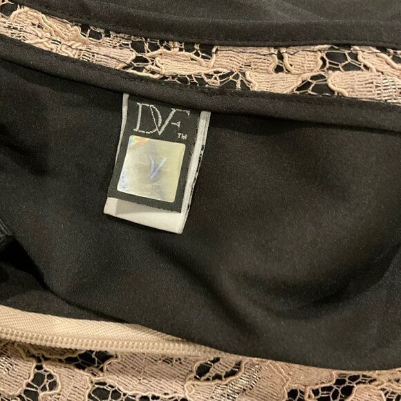 NWT Diane Von Furstenberg Lace Dress 🤎 - Picture 9 of 9